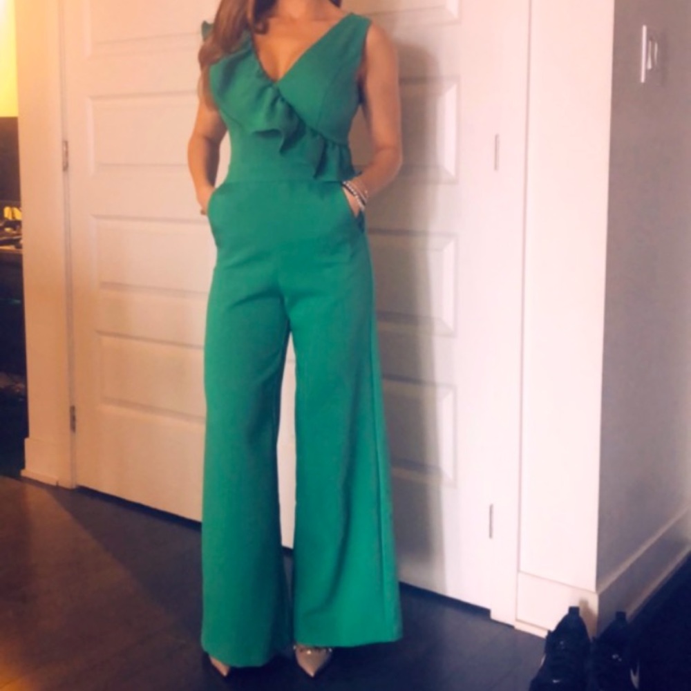 Green lulus jumpsuit XS